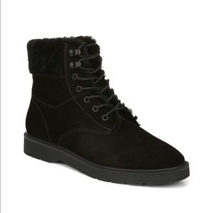Vince $350 Hayes 2 Shearling-Lined Suede Hiking Ankle Boot Booties Black
